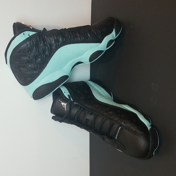 Air Jordan 13 Retro - Picture 2 of 8